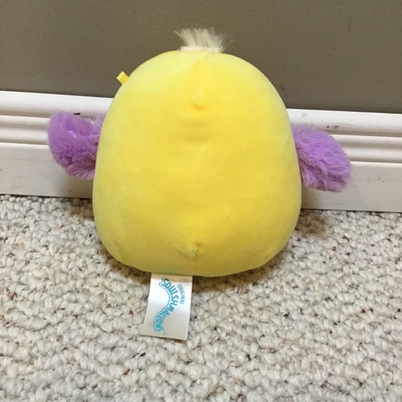 Aimee the chick Squishmallow - Picture 2 of 3